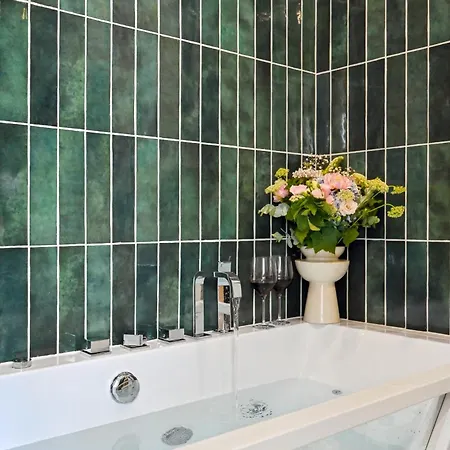 Lavie Maison Ac & Hot Tub Lejlighed *