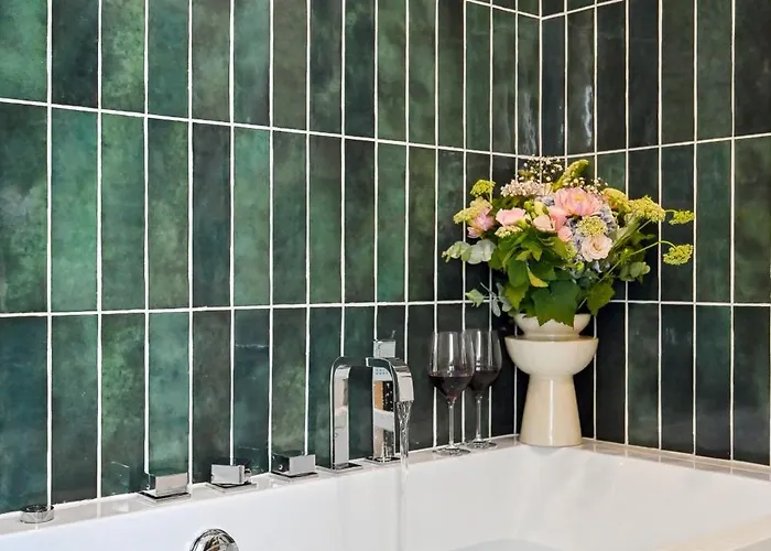 Lavie Maison Ac & Hot Tub Apartman *