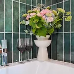 公寓 Lavie Maison Ac & Hot Tub *